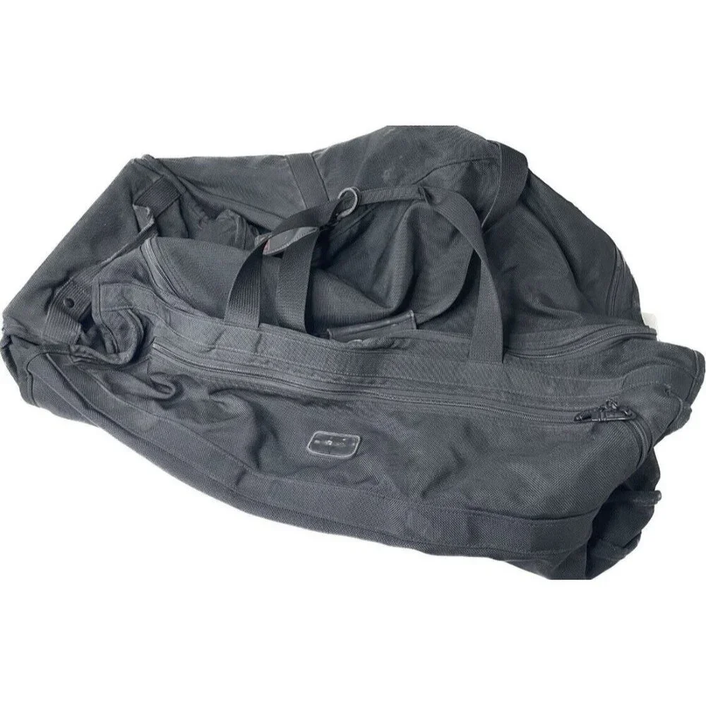 Tumi 2 Wheeled duffle bag 29